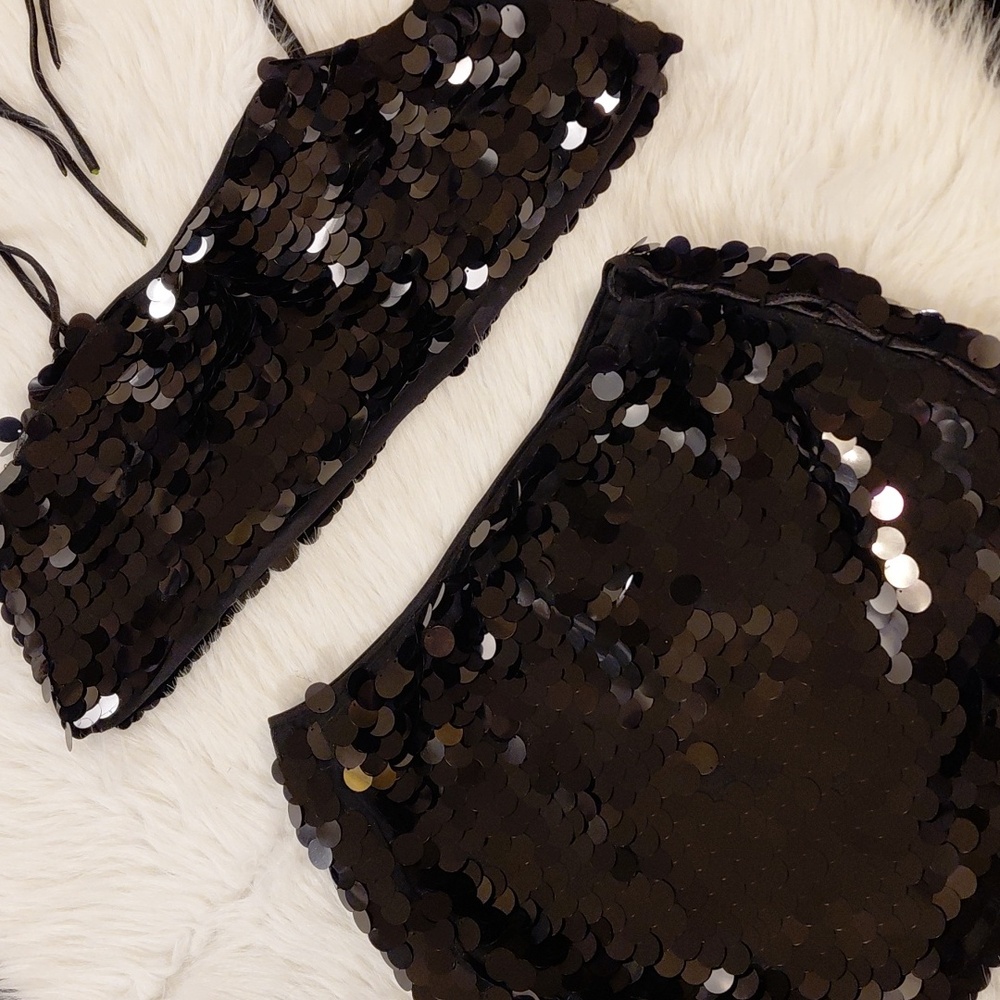 DOLLSKILL CLUBEXX XXL BLACK SEQUIN CROPPED TOP/SKIRT SET - Picture 5 of 10